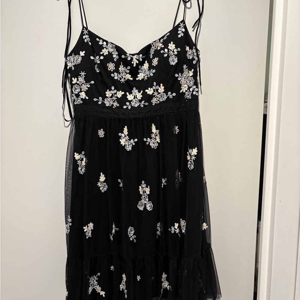 Black Floral Embroidered Spaghetti Strap Dress